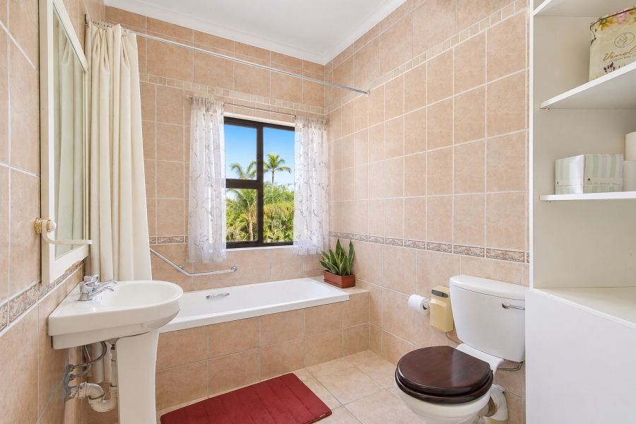 6 Bedroom Property for Sale in Sunset Beach Western Cape